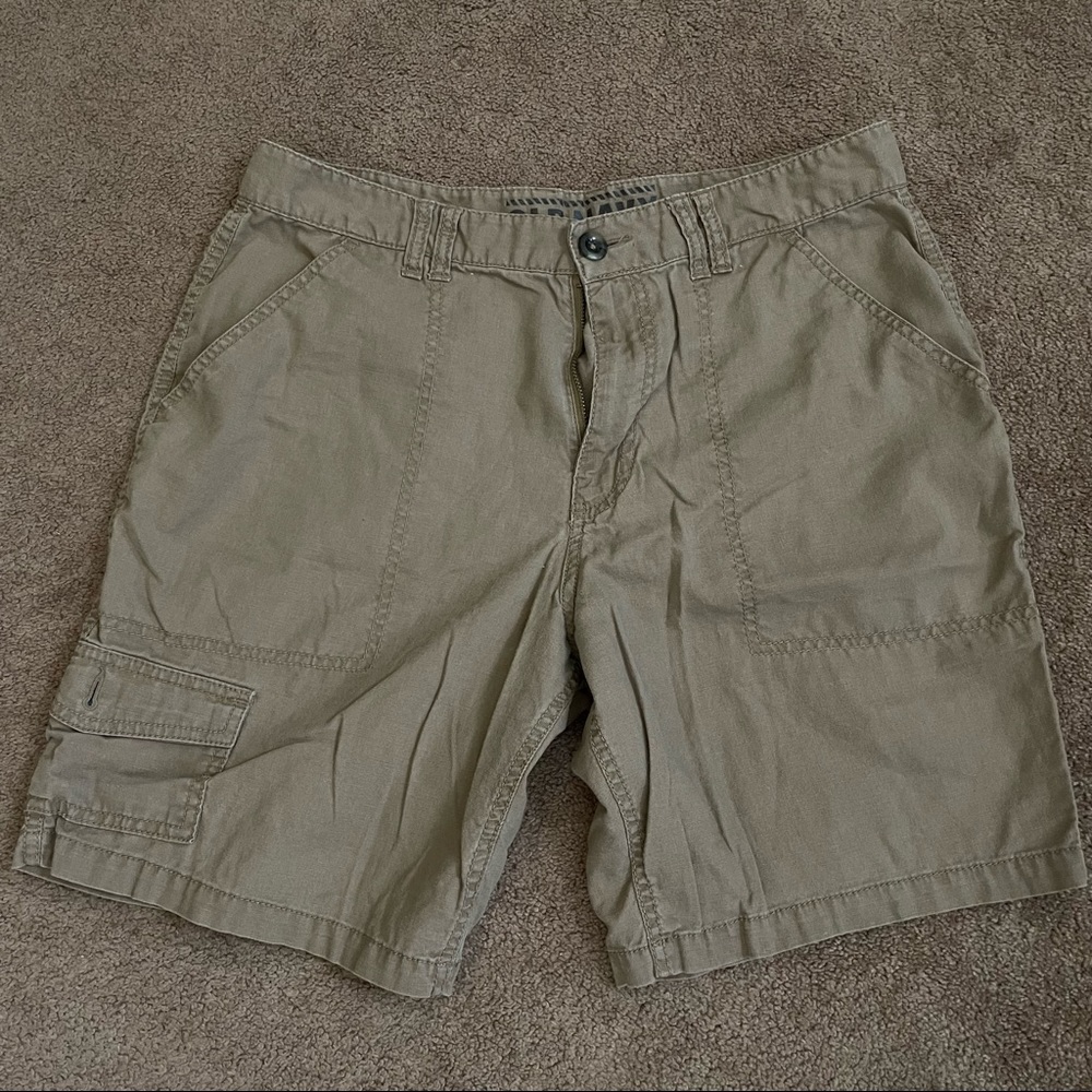 Old Navy Khaki Shorts Size 33